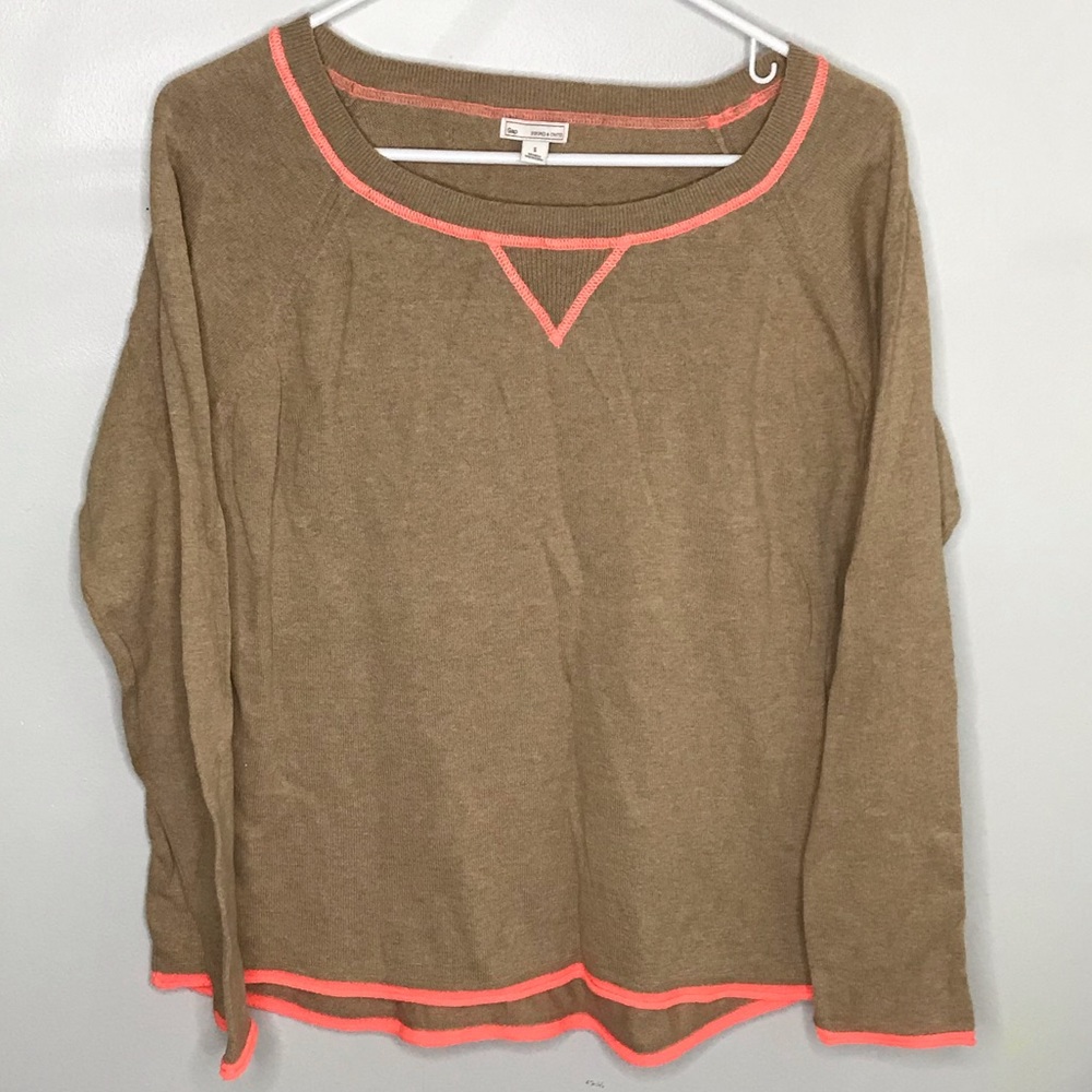 Lightweight Gap Crewneck Sweater size Small